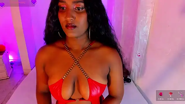 NAOMY COOPER online show from October 29, 2025, 8:52 pm