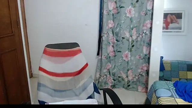 alejandralatina online show from September 10, 2025, 9:41 am