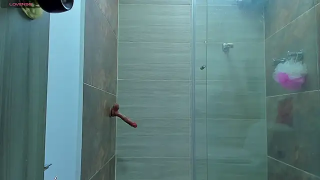 Mhia Sweet  online show from September 10, 2025, 7:13 pm