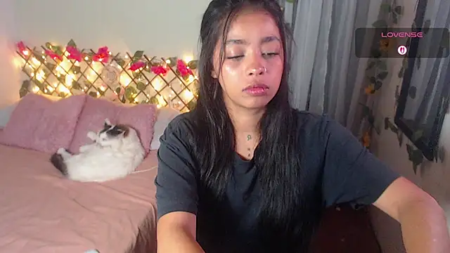 Angie Lee01 online show from November 25, 2025, 5:08 am