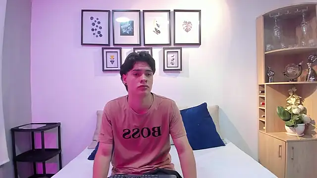 BenitoSaenz online show from September 27, 2025, 12:44 pm