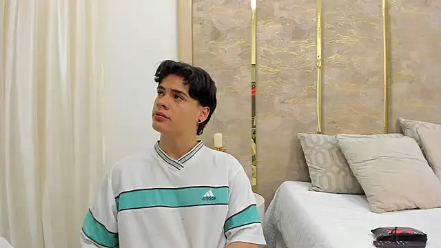 BenitoSaenz online show from October 8, 2025, 11:56 am