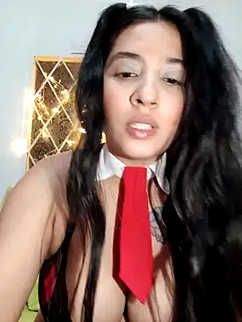 VALENTINA ROUSE  online show from October 9, 2025, 3:18 am