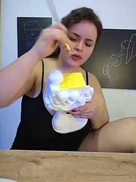SeleneLuminari8 online show from July 15, 2026, 2:35 pm