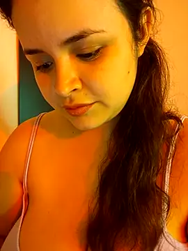 SeleneLuminari8 online show from July 21, 2026, 12:39 pm