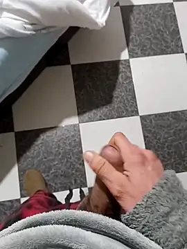 Snapshot of Franmrd95 chatting on March 9, 2026, 2:04 am Franmrd95 online show from March 9, 2026, 2:04 am