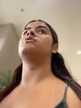 Kaily Sweet16 online show from November 2, 2025, 6:46 pm