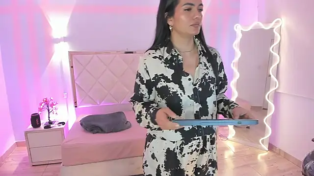 Rosalind tay online show from April 27, 2026, 11:30 am