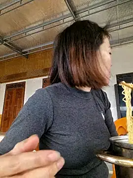 Hailey babe online show from December 1, 2025, 1:28 am