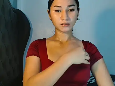 Snapshot of lava_lux chatting on June 19, 2026, 4:29 am lava lux online show from June 19, 2026, 4:29 am