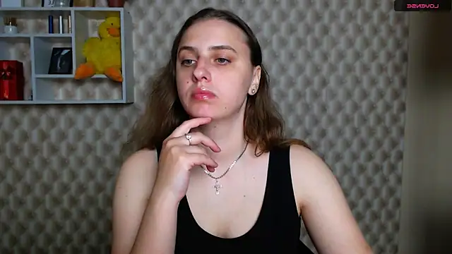 AmandaDimond  online show from May 12, 2026, 10:43 am