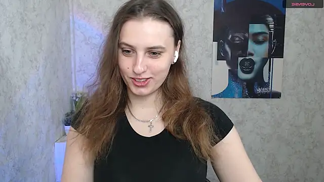 AmandaDimond  online show from April 19, 2026, 12:50 pm