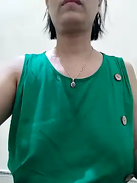 love sexy090 online show from May 10, 2026, 11:50 pm
