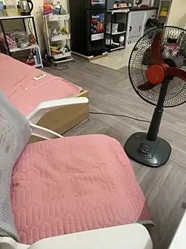 Mina048 online show from October 8, 2025, 6:37 am