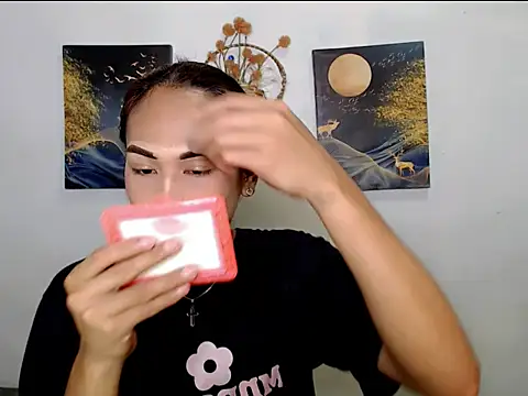 Savanna White online show from November 21, 2025, 7:46 pm