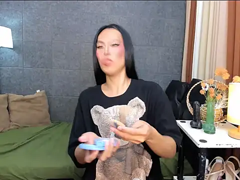 Savanna White online show from September 13, 2025, 3:50 am