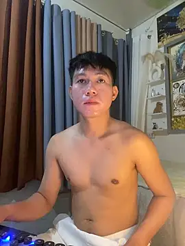 Snapshot of xshyboyx chatting on January 18, 2026, 12:41 pm xshyboyx online show from January 18, 2026, 12:41 pm