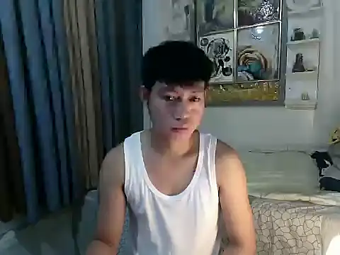 xshyboyx online show from January 9, 2026, 3:13 am