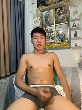 xshyboyx online show from September 16, 2025, 5:08 am