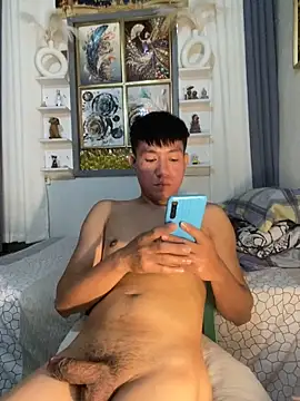 xshyboyx online show from September 25, 2025, 4:18 am