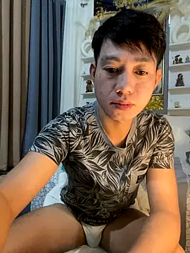 xshyboyx online show from September 14, 2025, 5:41 am