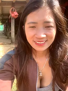 Snapshot of ThiHa003 chatting on October 29, 2025, 2:54 am ThiHa003 online show from October 29, 2025, 2:54 am