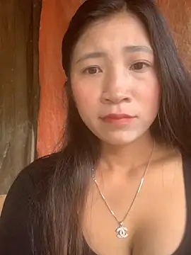 Snapshot of ThiHa003 chatting on November 8, 2025, 2:59 am ThiHa003 online show from November 8, 2025, 2:59 am