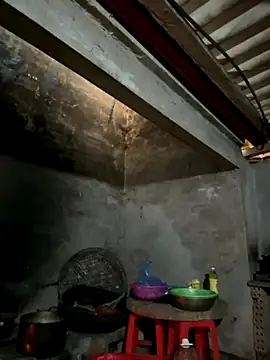 Snapshot of ThiHa003 chatting on December 2, 2025, 9:55 am ThiHa003 online show from December 2, 2025, 9:55 am