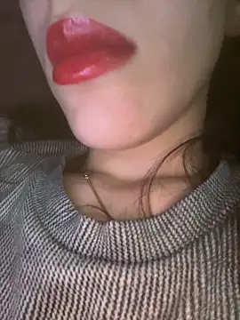 Mimisixo online show from November 8, 2025, 11:30 pm