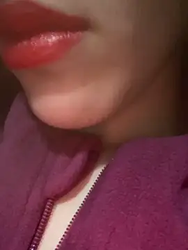 Mimisixo online show from April 9, 2026, 11:00 pm