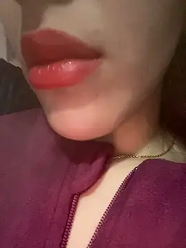 Mimisixo online show from March 24, 2026, 4:07 pm