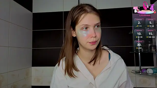 BeatrixCarIeton online show from October 15, 2025, 7:44 pm