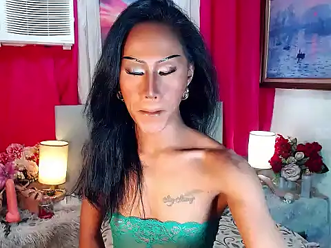 sassylatina online show from November 20, 2025, 5:02 pm