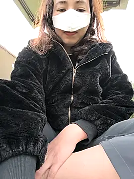 Snapshot of Ariana-Vy chatting on February 11, 2026, 12:32 am Ariana-Vy online show from February 11, 2026, 12:32 am