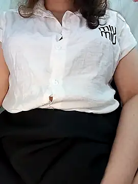 Snapshot of Ariana-Vy chatting on January 17, 2026, 4:16 am Ariana-Vy online show from January 17, 2026, 4:16 am