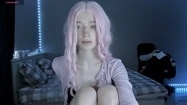 MelissaReis online show from October 4, 2025, 1:23 pm