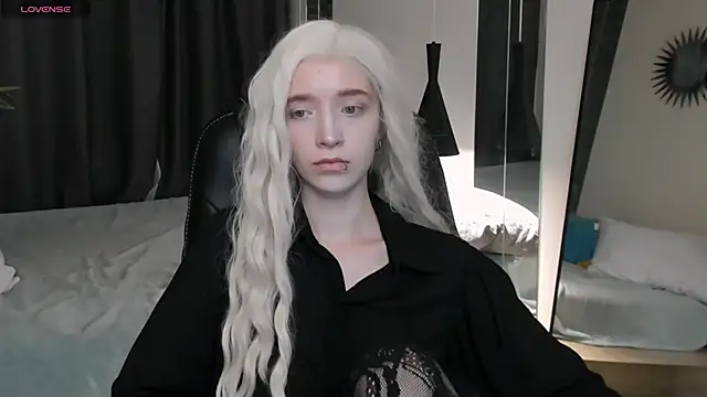 MelissaReis online show from September 14, 2025, 9:04 pm