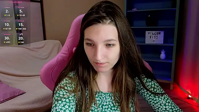 Mia Myles online show from September 30, 2025, 10:21 am