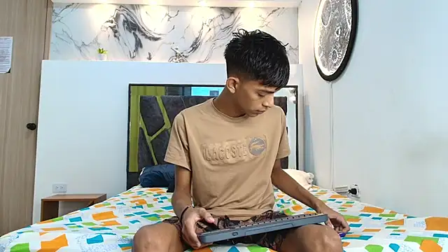 PRETTY SEX1 online show from September 9, 2025, 7:18 am