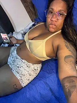 Snapshot of Sam_Blue chatting on July 8, 2026, 1:23 pm Sam Blue online show from July 8, 2026, 1:23 pm