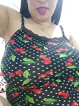 rousaa online show from April 6, 2026, 8:32 pm