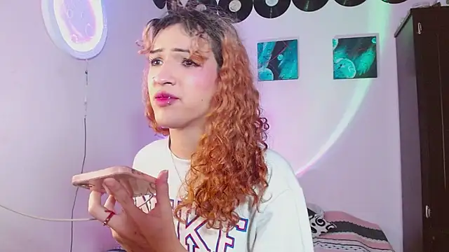 meghan devil  online show from November 20, 2025, 2:12 am