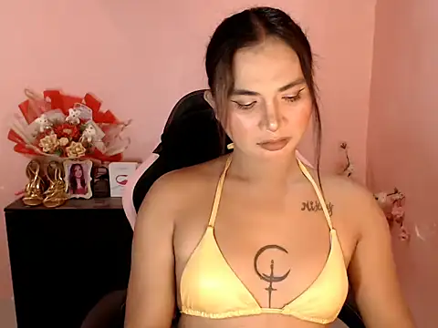 Snapshot of asian_lust_ chatting on May 5, 2026, 9:34 am asian lust online show from May 5, 2026, 9:34 am
