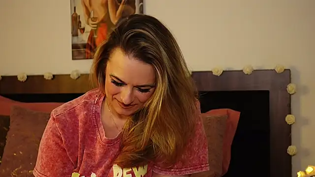 TanyaJade888 online show from November 27, 2025, 12:00 am