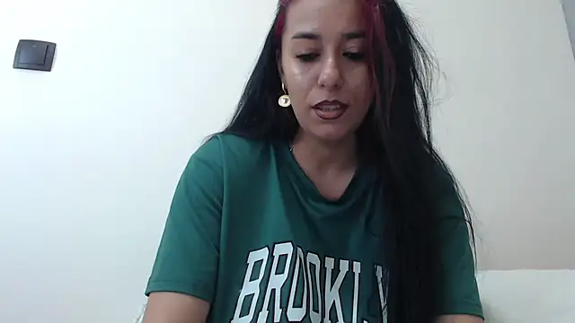 Maryem637048 online show from April 6, 2026, 1:12 pm