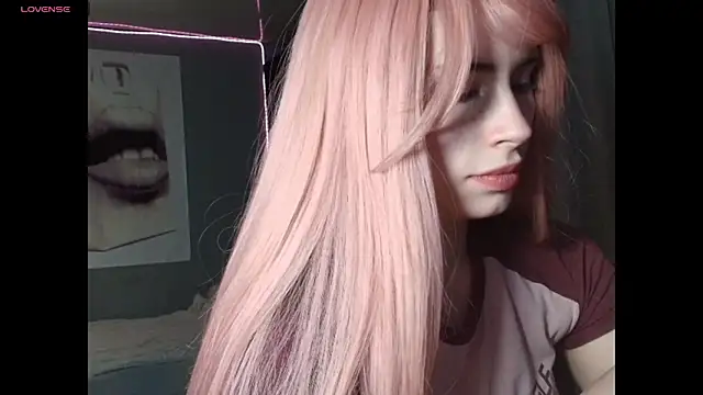 PieraMarch online show from April 17, 2026, 7:49 pm