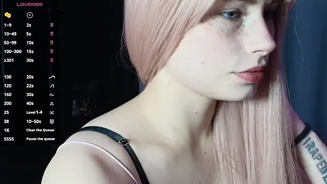 PieraMarch online show from November 2, 2025, 4:45 pm