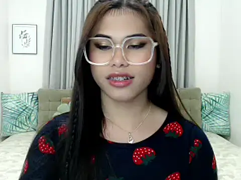 Snapshot of PrettyBlythes_TS chatting on January 17, 2026, 7:23 am PrettyBlythes TS online show from January 17, 2026, 7:23 am