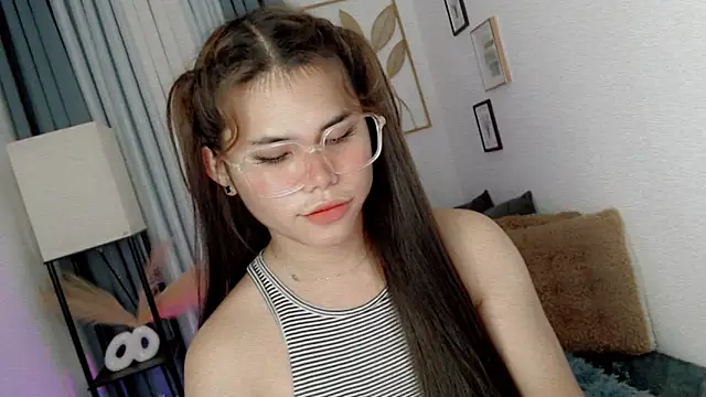 PrettyBlythes TS online show from April 7, 2026, 12:56 am