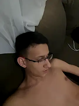 safadezanunes2 online show from September 14, 2025, 9:48 pm